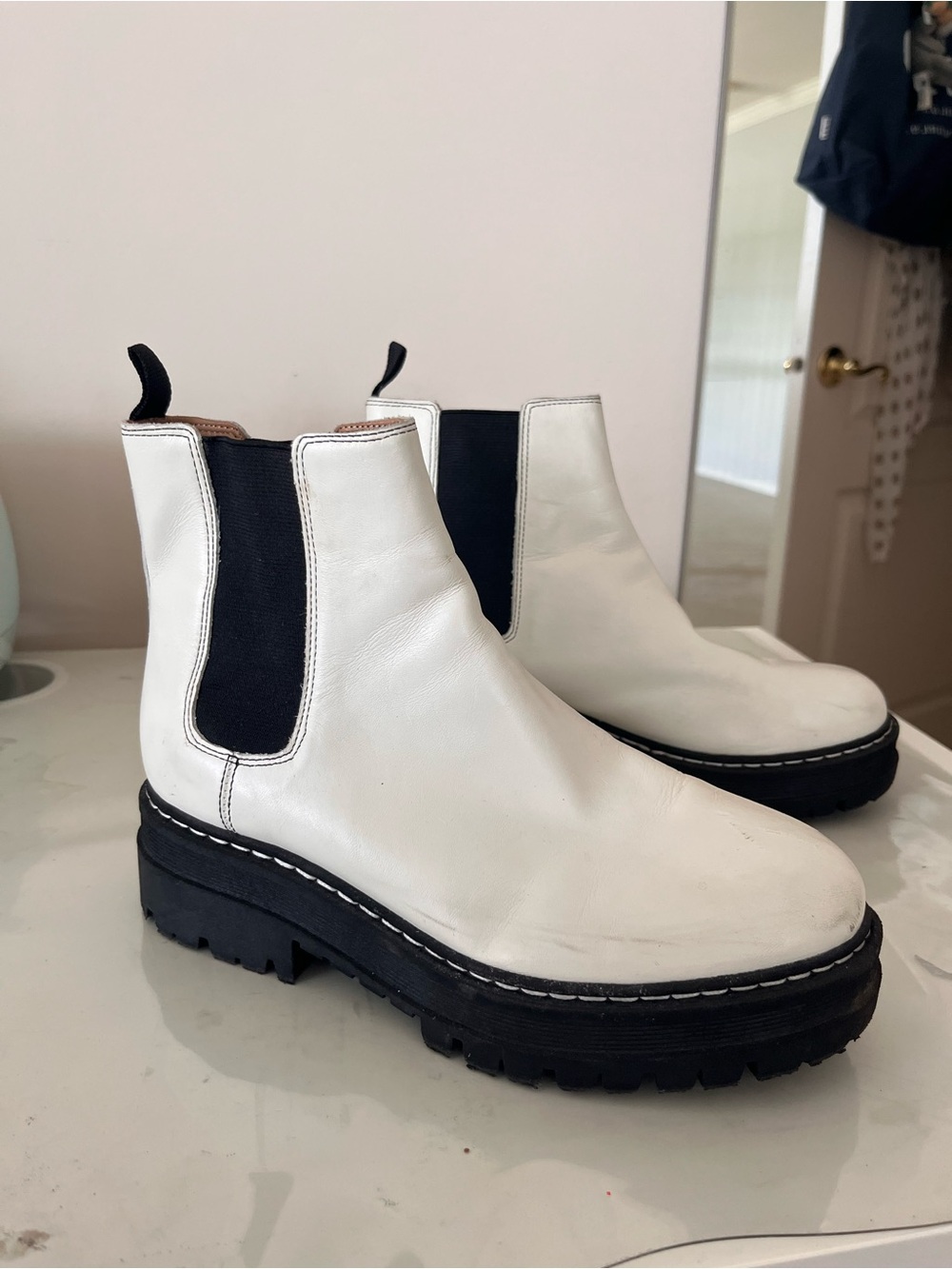 Marc Fisher White Leather Chelsea Combat Boots with Black Elastic